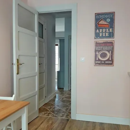 En El Centro Entre El Puerto Y Playas 아파트 *