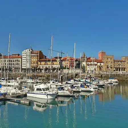 En El Centro Entre El Puerto Y Playas Apartamento